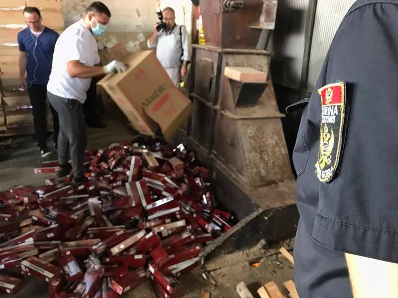 Sjutra spaljivanje cigareta u Nikšiću