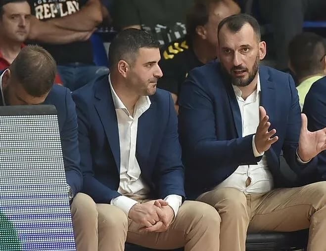 Srce se ostavlja i kraj terena: Nikšićanin selektorova desna ruka i „vjetar u leđa“ košarkašima svih 40 minuta