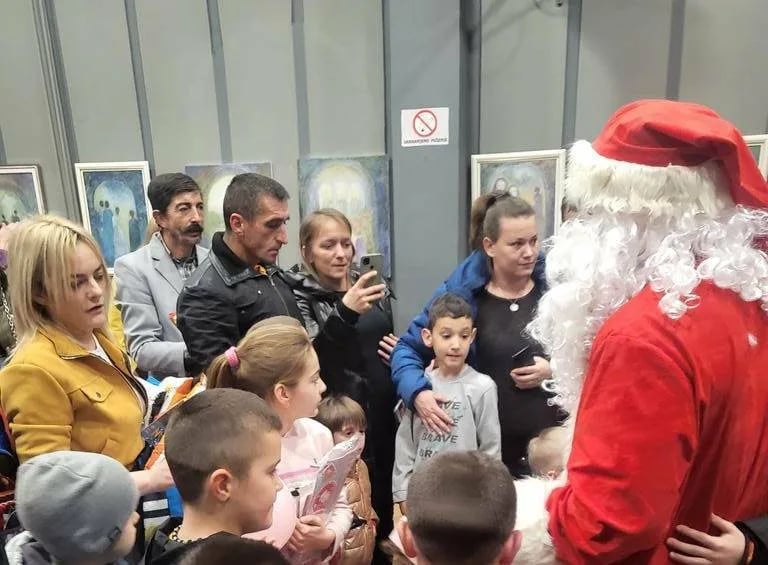 "Djeci za osmijeh": Novogodišnji paketići za 2023 mališana