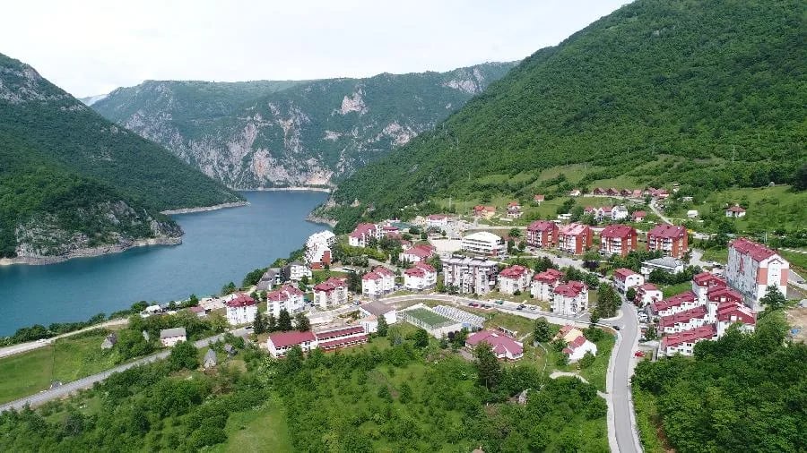 U školi samo jedan učenik, nekada radila u dvije smjene