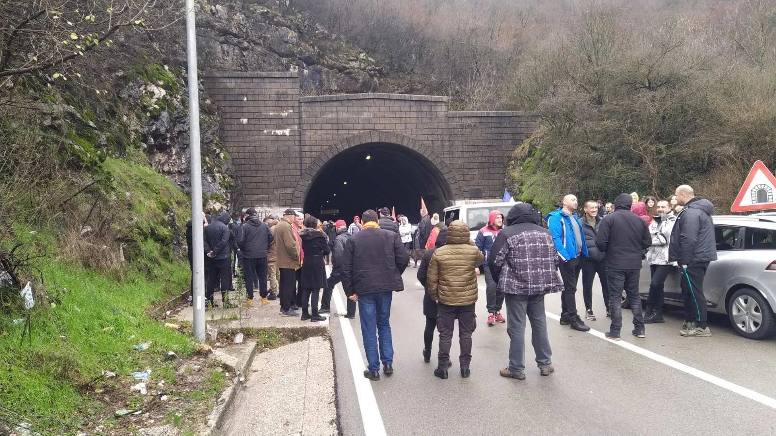 Završena blokada kod tunela Budoš (FOTO)