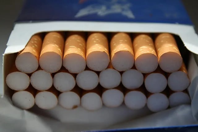 Paklice cigareta skuplje 10 centi