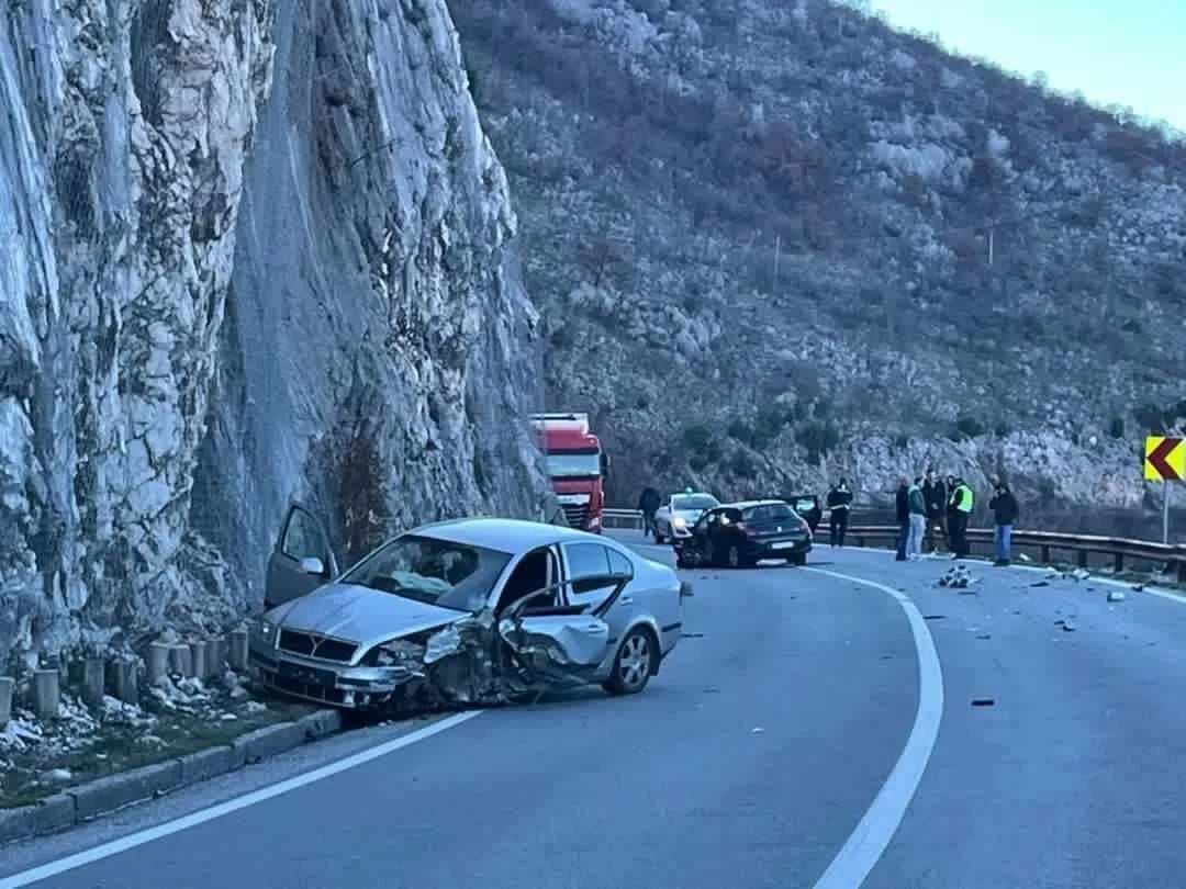 Udes u mjestu Drenoštica, jedna osoba povrijeđena