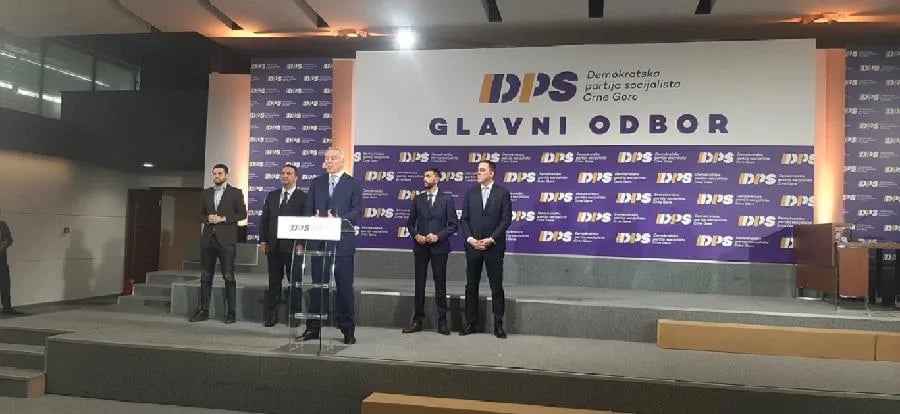 "Prihvaćena Đukanovićeva ostavka, rezultat izbora nezadovoljavajući