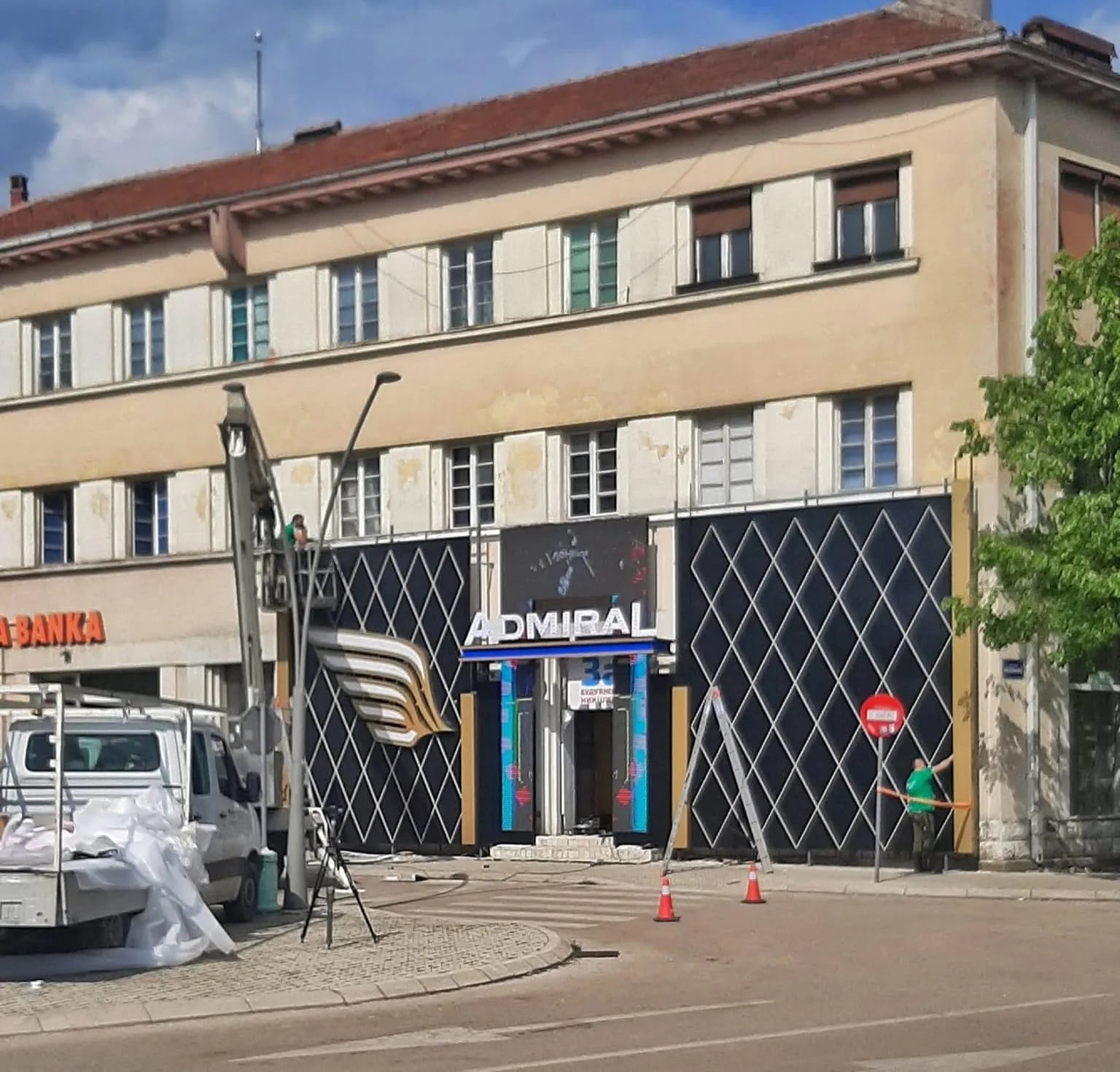 Prvo postavili reklamu, pa tražili dozvolu, Radulović: Neću izdati rješenje