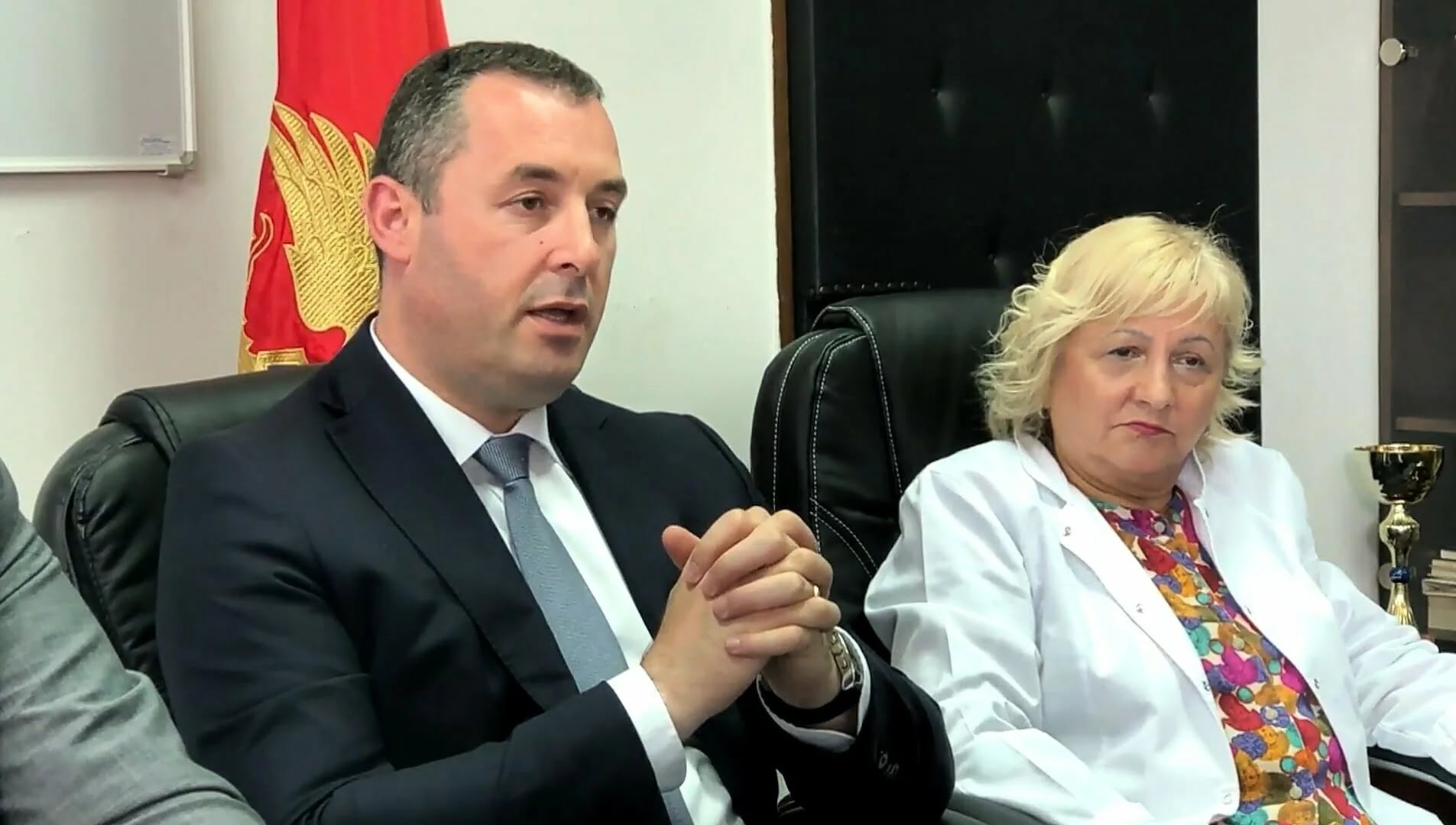 Šćekić: Nekim izabranim ljekarima plate od 2.100 do 2.800 eura