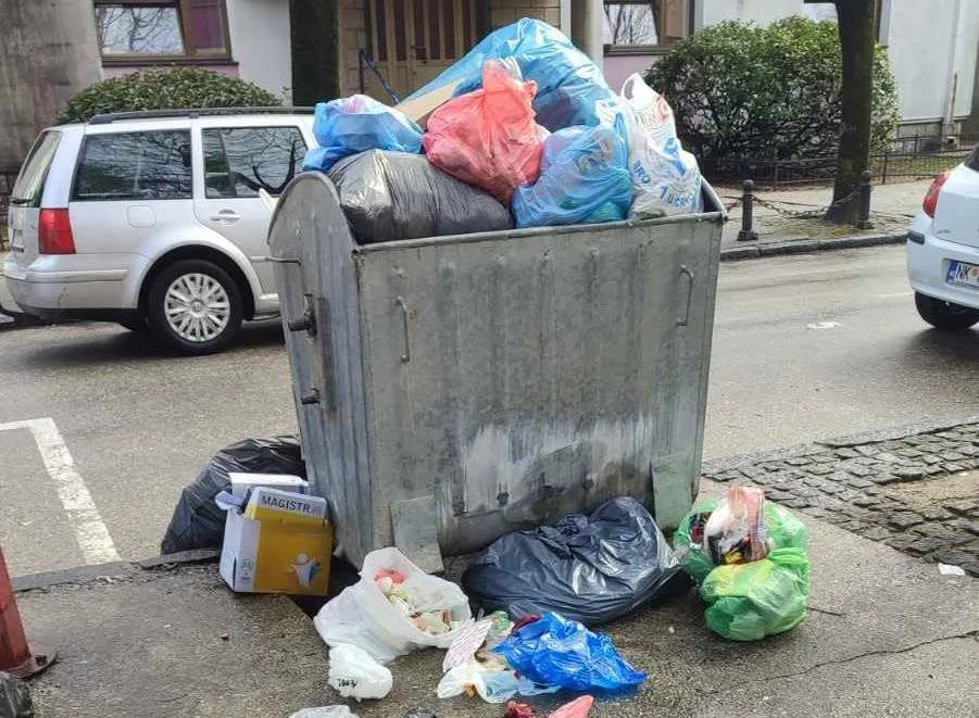 Milatović obećao da će sa većim računima poboljšati komunalne usluge