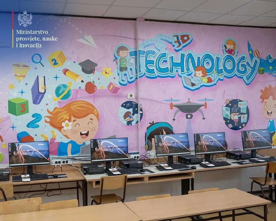Tokom zimskog raspusta računari u 210 učionica u 2.020 kabineta