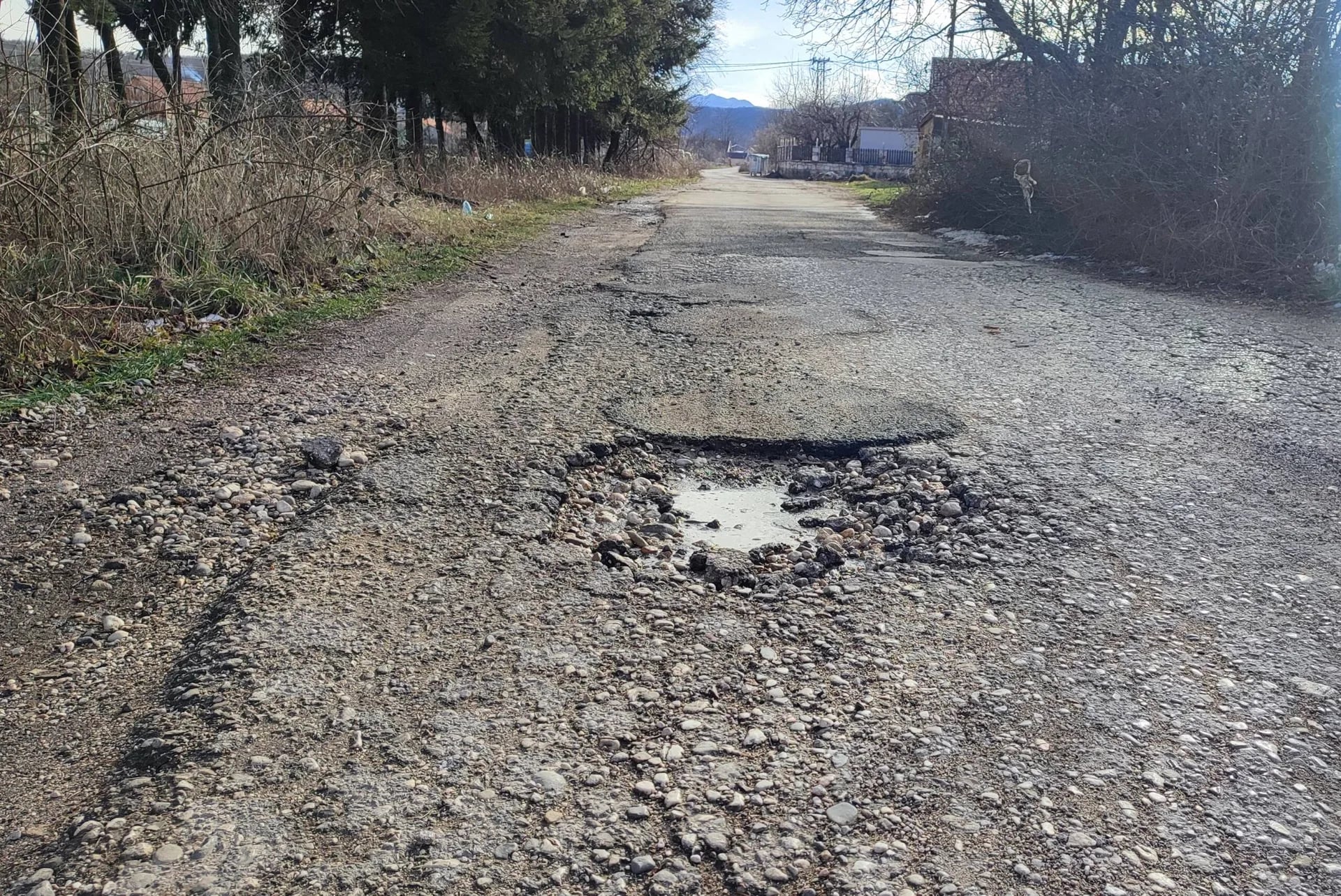 ČITAOCI ŠALJU: Svake godine postaje sve teže prolaziti ovom ulicom