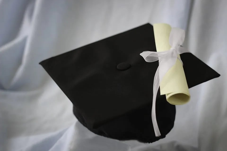 Formiraće međuresorski tim za provjeru inostranih diploma