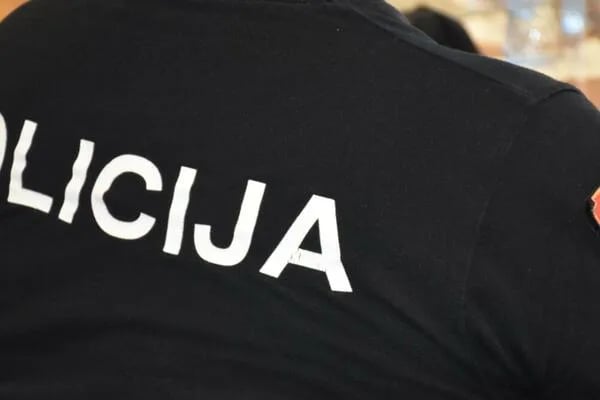 Pritvor osumnjičenom za prijetnje policajcima