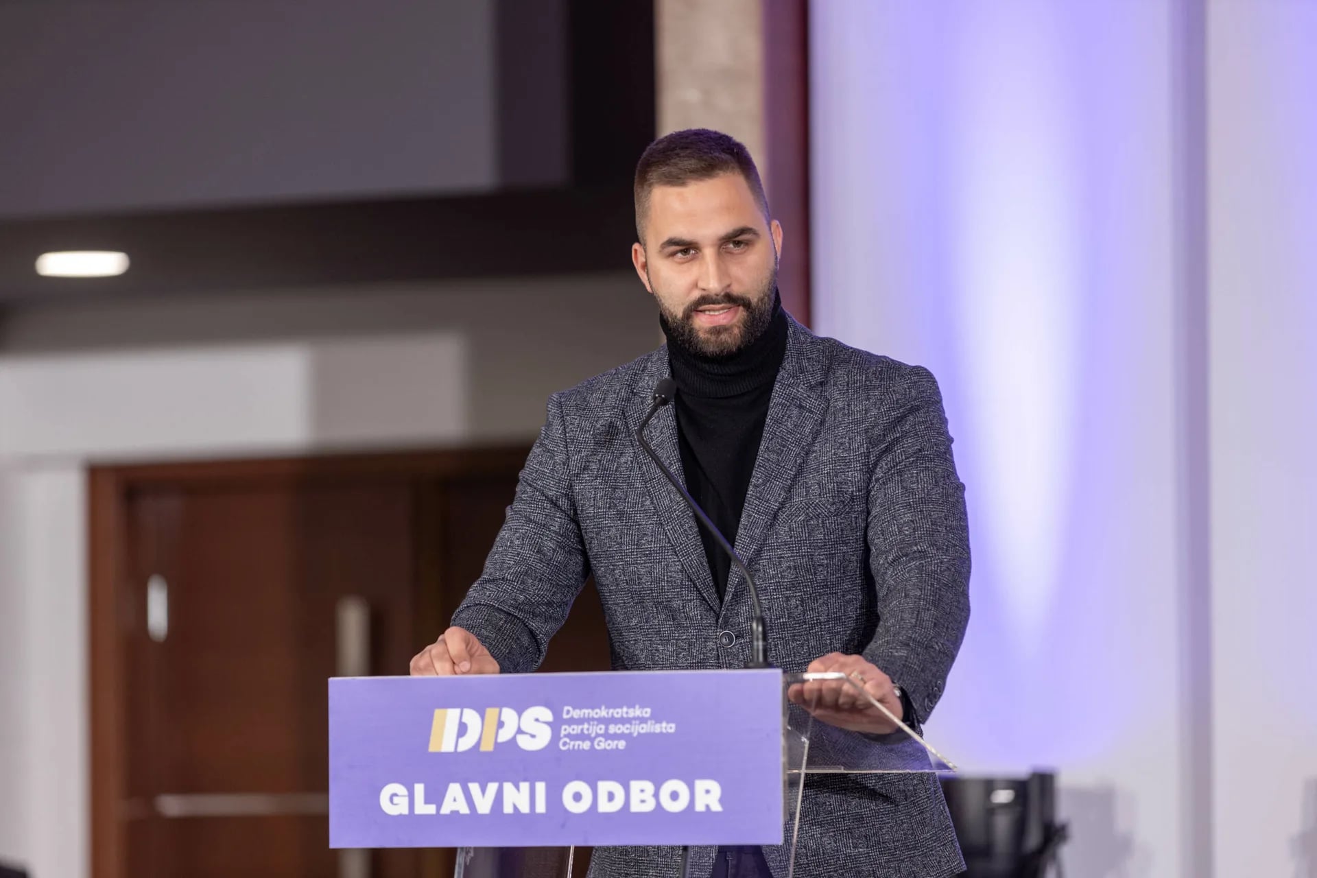 Muratović: Sinoć u centru grada lokalna vlast obezbijedila pravi ''light show''