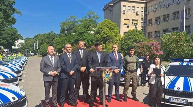 Policija dobila 75 novih vozila
