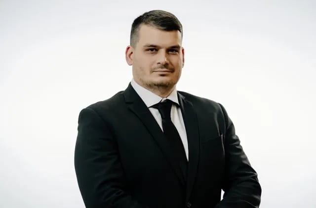 Golović: Ako sjutra ne bude smijenjen Odbor direktora Solara, Mujoviću ne ostaje ništa drugo bez da podnese ostavku
