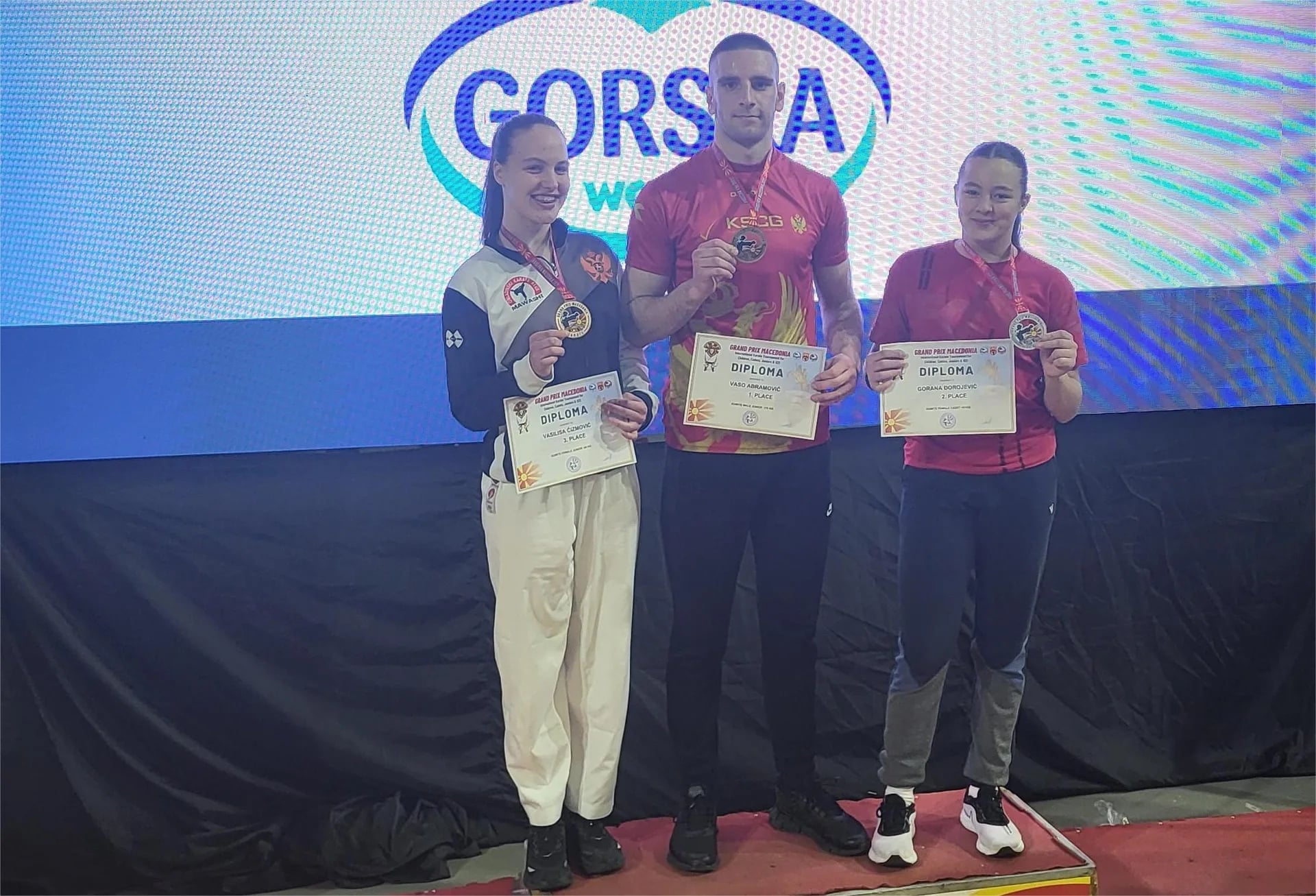 Karate klub Mawashi donio tri medalje iz Makedonije