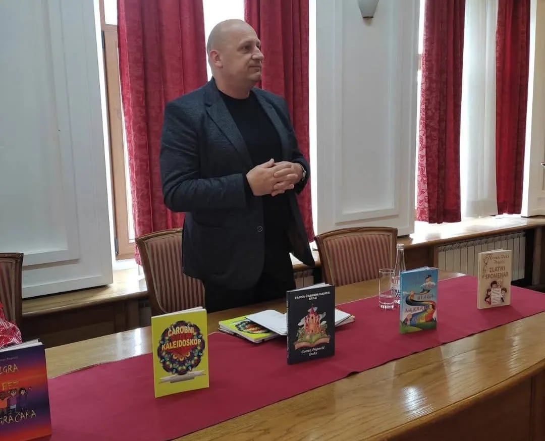 Pjesničko druženje sa najmlađima, Goran Popović Duks sa učenicima OŠ "Luka Simonović"