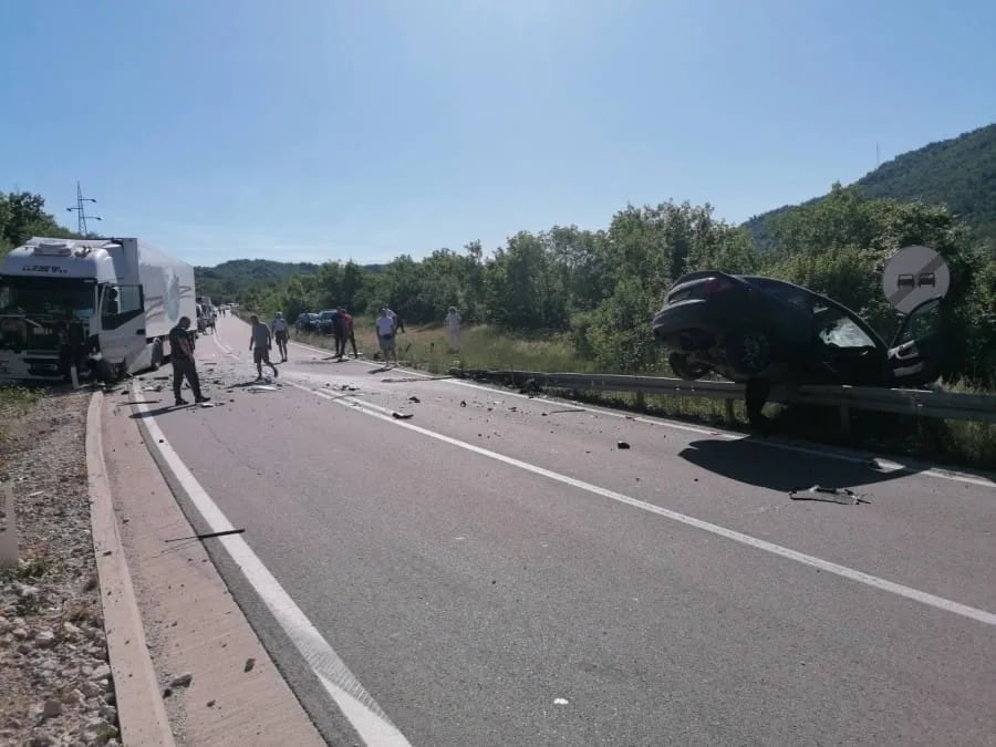 Poginula jedna osoba u nesreći u Trubjeli
