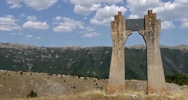 Film "Četiri sahrane i vjenčanje" dobio podršku Nacionalnog filmskog fonda Kipra