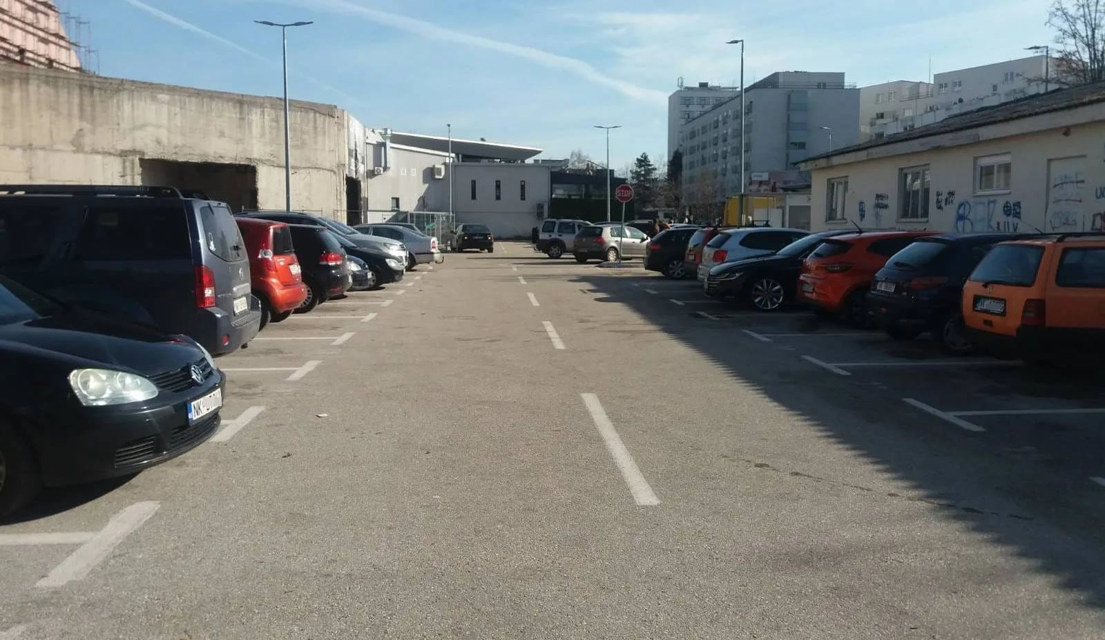 (UPITNIK) Nedostaju li Nikšiću nove parking zone?