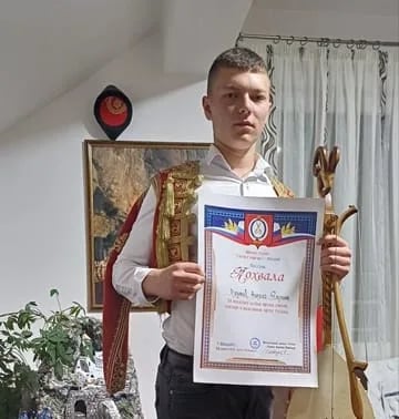 Šesnaestogodišnji Nikola Krunić gusla i očekuje uspješnu karijeru