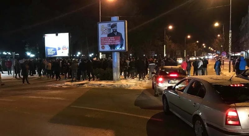 Građani nakratko blokirali skver: Okupili smo se da kažemo izdajniku da je izdajnik