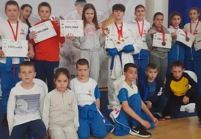 Karatistima Šampiona devet medalja