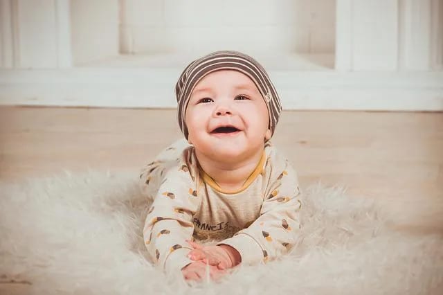 Bebe koje duže doje imaju bolje intelektualne sposobnosti kao tinejdžeri