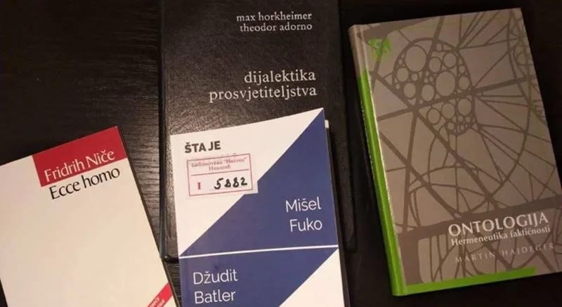 Bibliotekar preporučuje - "Šta je kritika?"