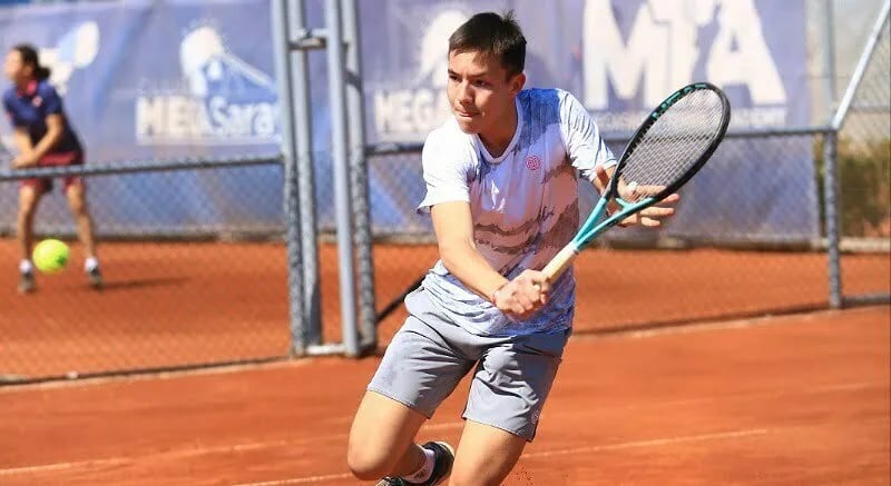 Knežević nastavlja sa odličnim tenisom u konkurenciji starijih igrača