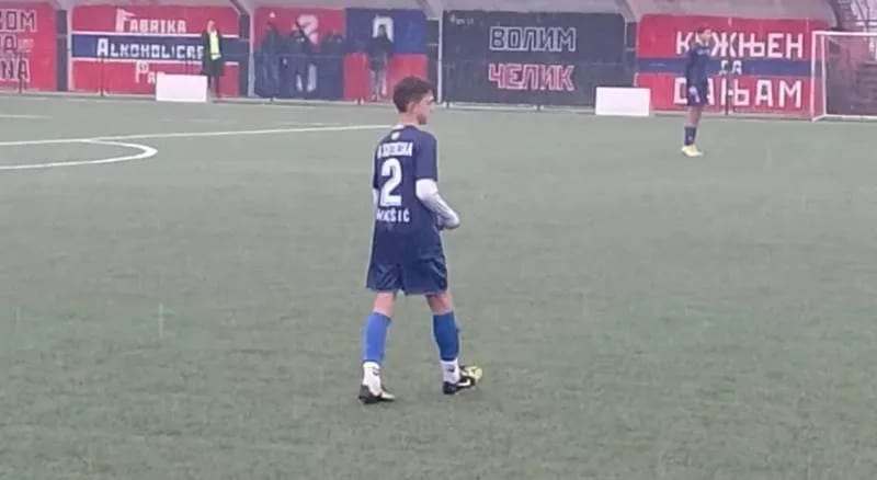 Ljubav prema treningu briše kilometre: Luka Glomazić iz Plužina sanja veliku fudbalsku karijeru