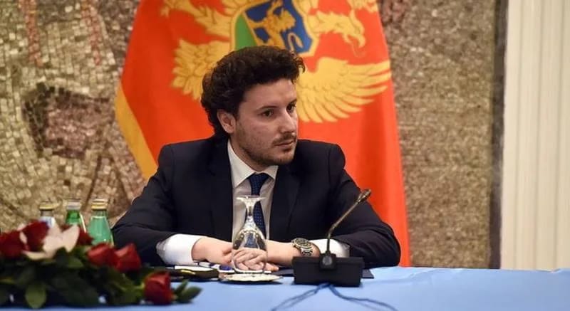 Na predlog Abazovića dodijeljena 292 počasna državljanstva