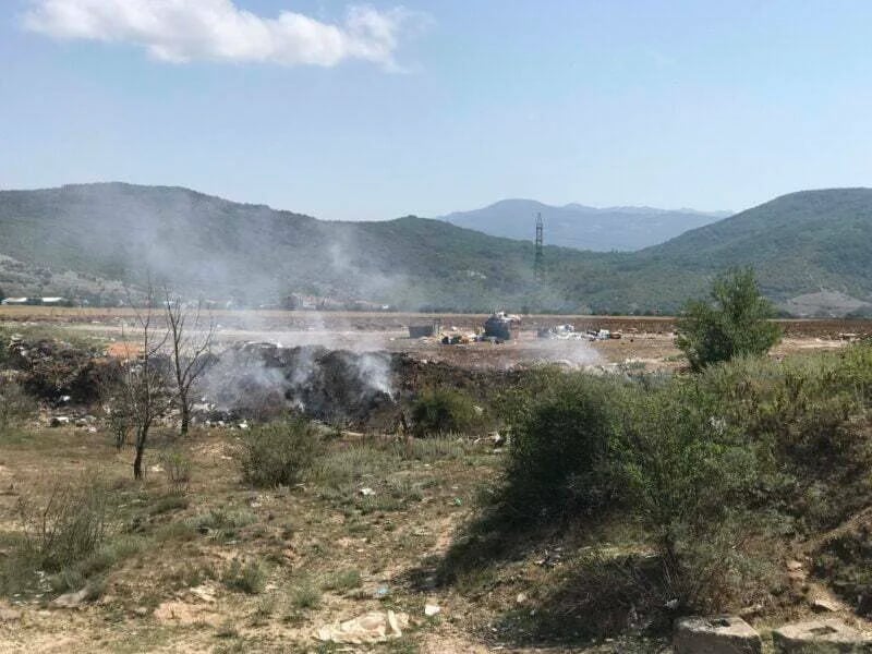 FOTO, VIDEO: Paljenje otpada u Gvozdenicama