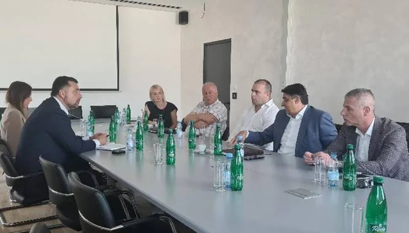 Dovoljno namirnica u prodavnicama, nabavka neometana