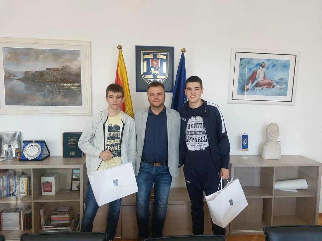 Opština ponosna što naš grad ima talentovane mlade šahiste