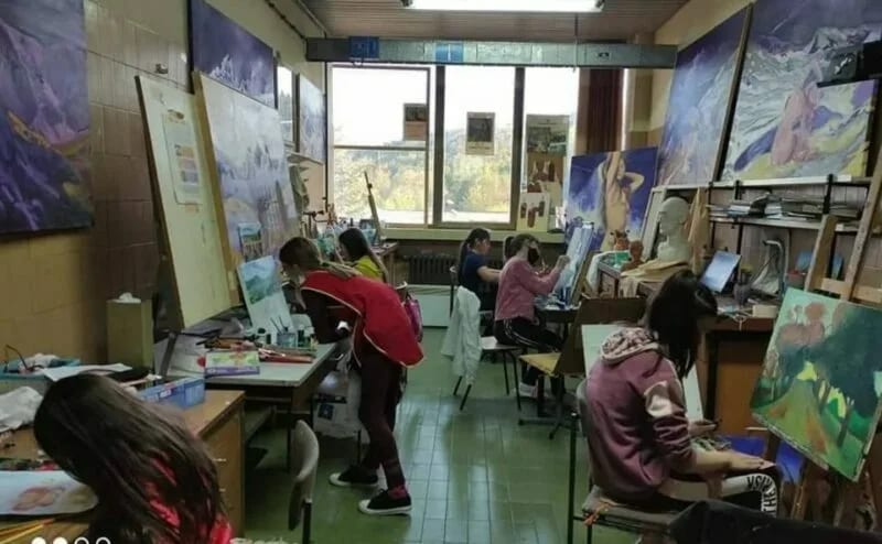Na Trgu slobode danas dječija likovna kolonija "AteljePut"