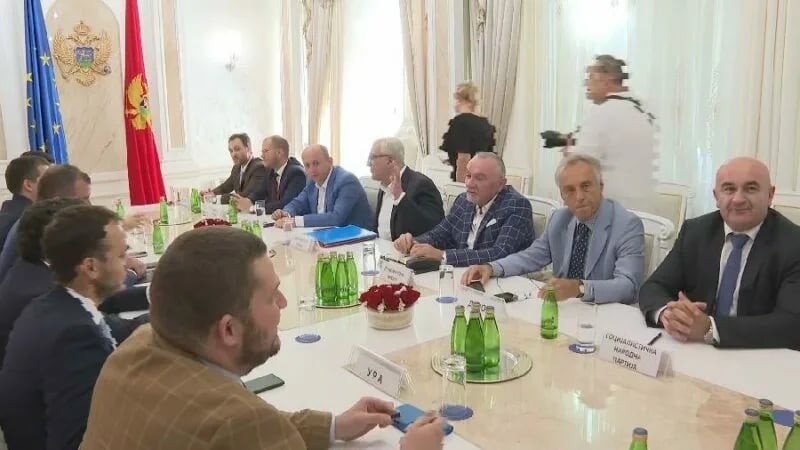 Završen sastanak bez predstavnika koalicije "Crno na bijelo"