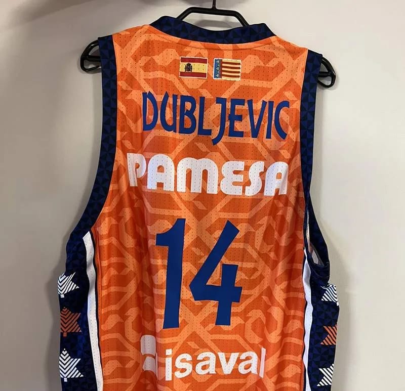 Fondacija Budi human: Dres Bojana Dubljevića na licitaciji