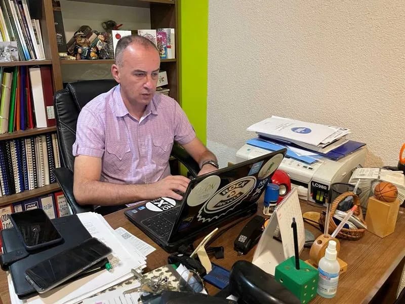 Perović: Umjesto mazuta, solarni paneli za ekološki prihvatljivo grijanje škola