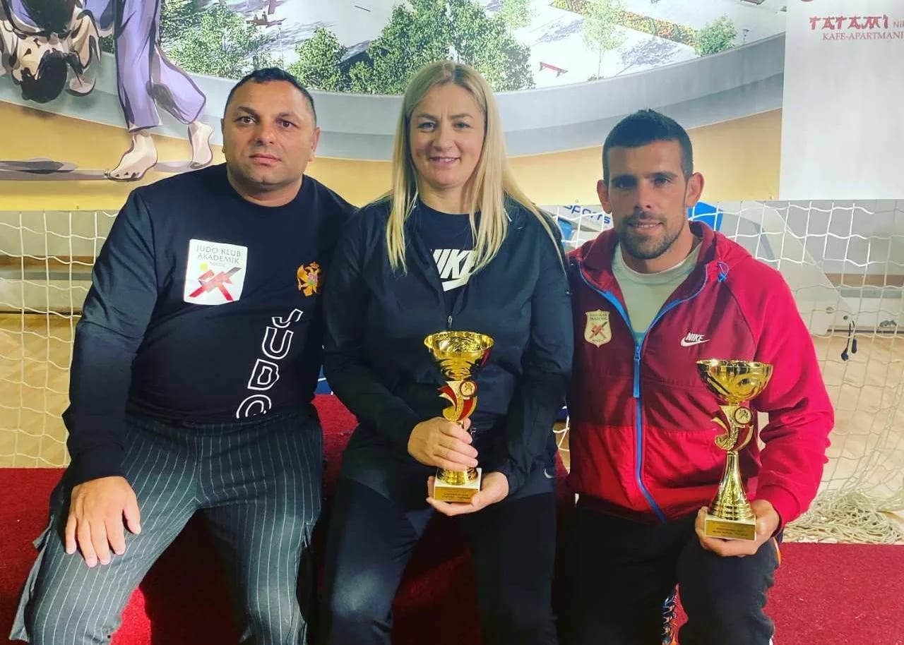 Akademiku medalje u Nikšiću i Dubrovniku
