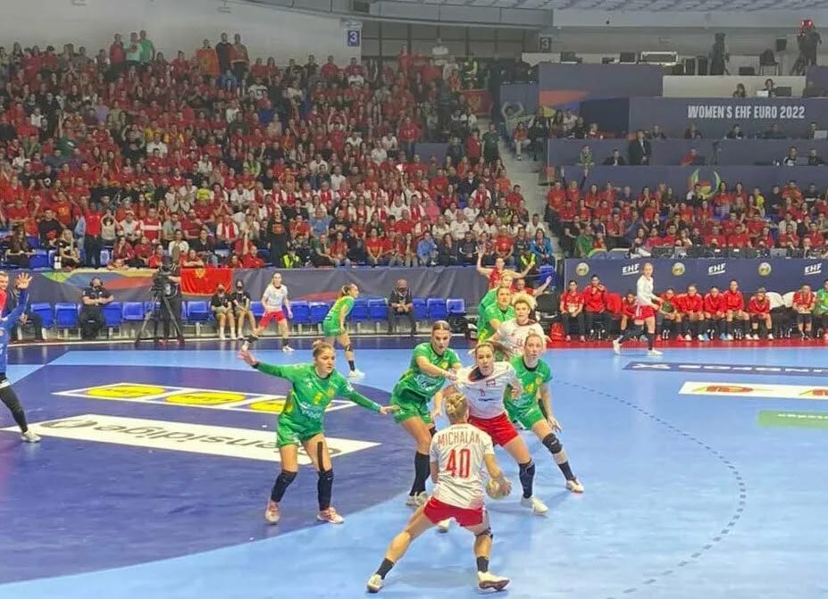 "Lavice" protiv Francuskinja krče put ka polufinalu