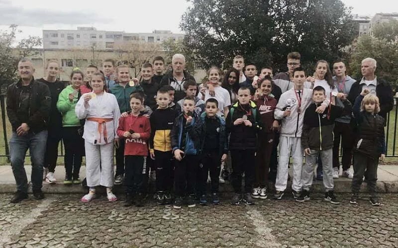 "Trebjesi" 19 medalja