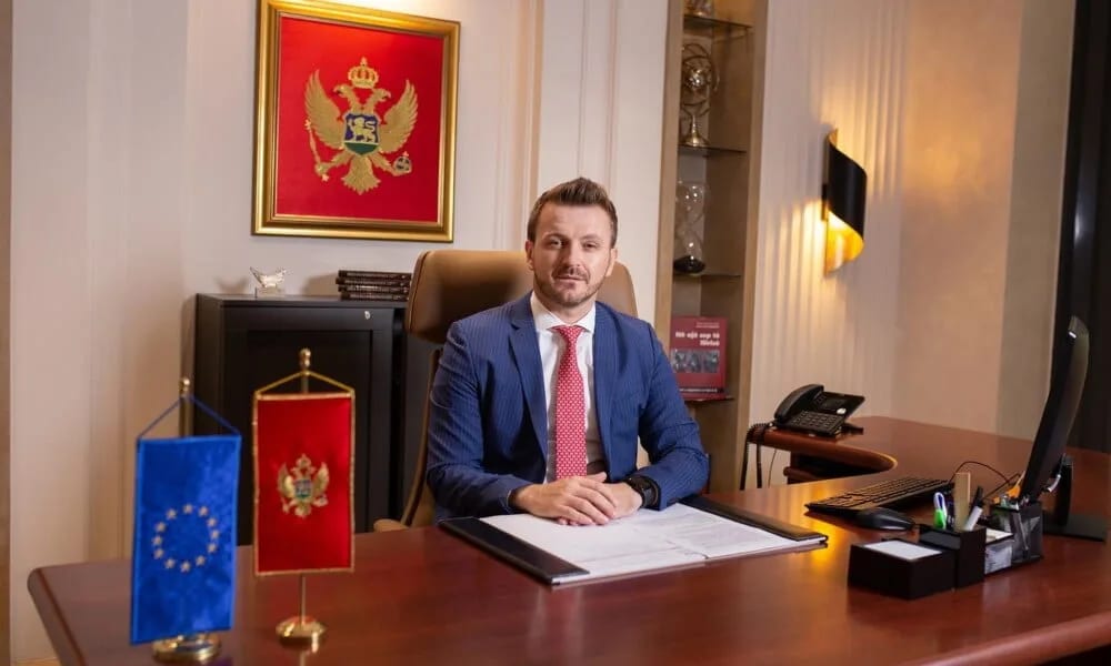 Dukaj: Vlada će raspustiti SO ako ne ostvaruje funkciju