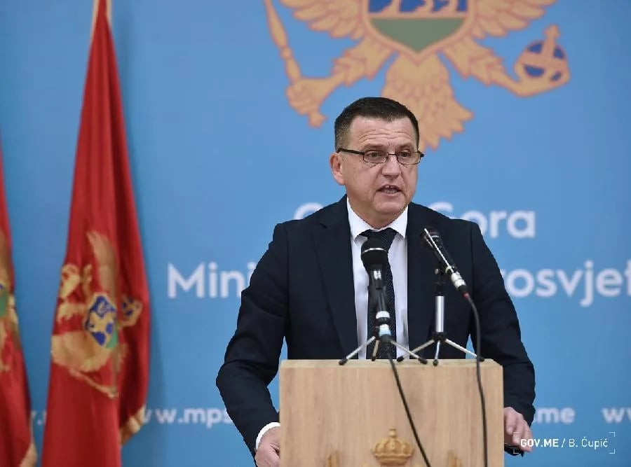 Vojinović: Cilj izbaciti politiku iz obrazovanja
