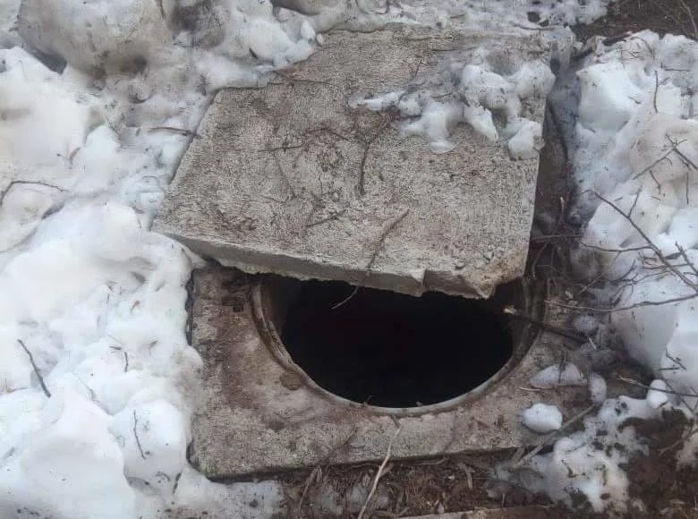 ČITAOCI ŠALJU: Otvorena šahta u Ulici Novice Cerovića