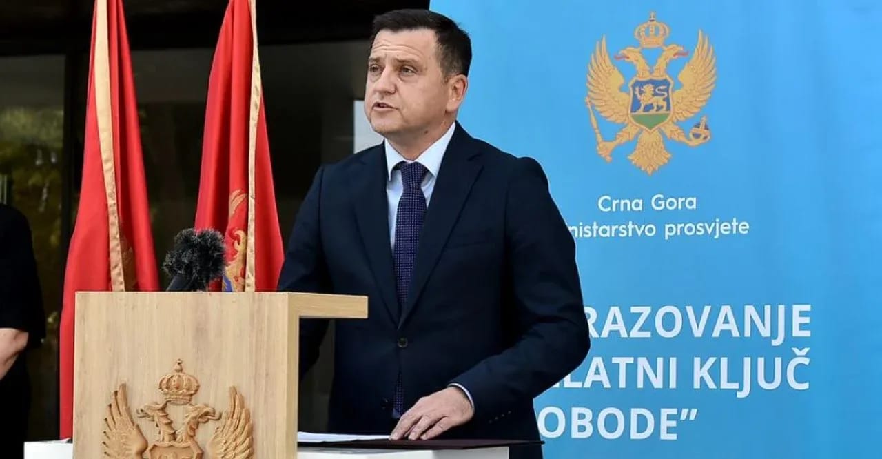 Vojinović: Curenju testova se mora stati na kraj, za vršnjačko nasilje potrebno sistemsko rješenje