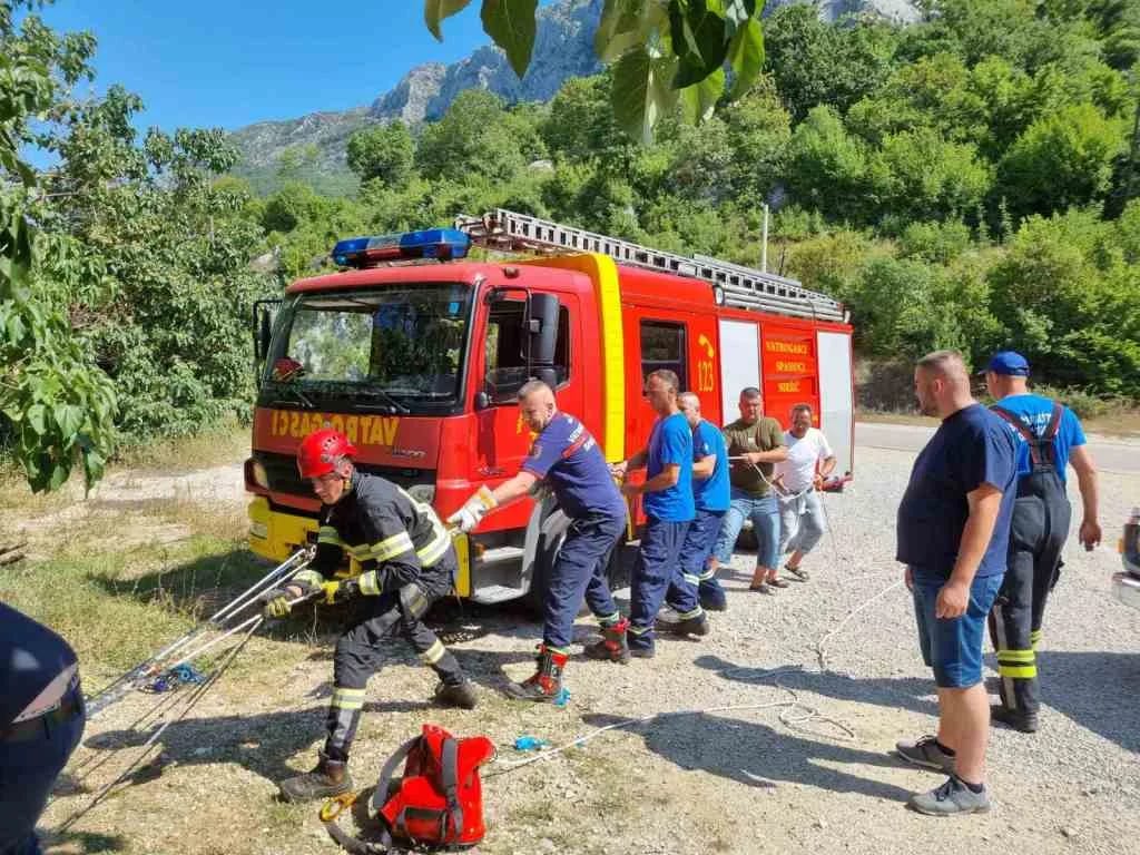 Služba zaštite i spasavanja Nikšić planira da zaposli još 20 vatrogasaca