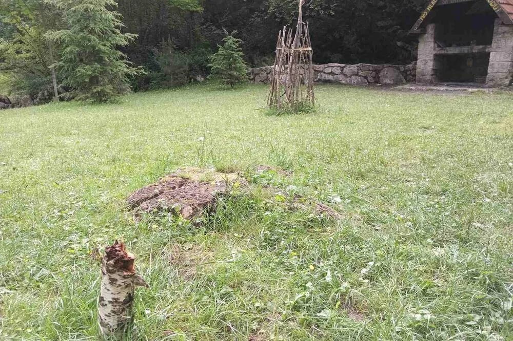 DMEN: Srednjoškolci devastirali eko park Blace