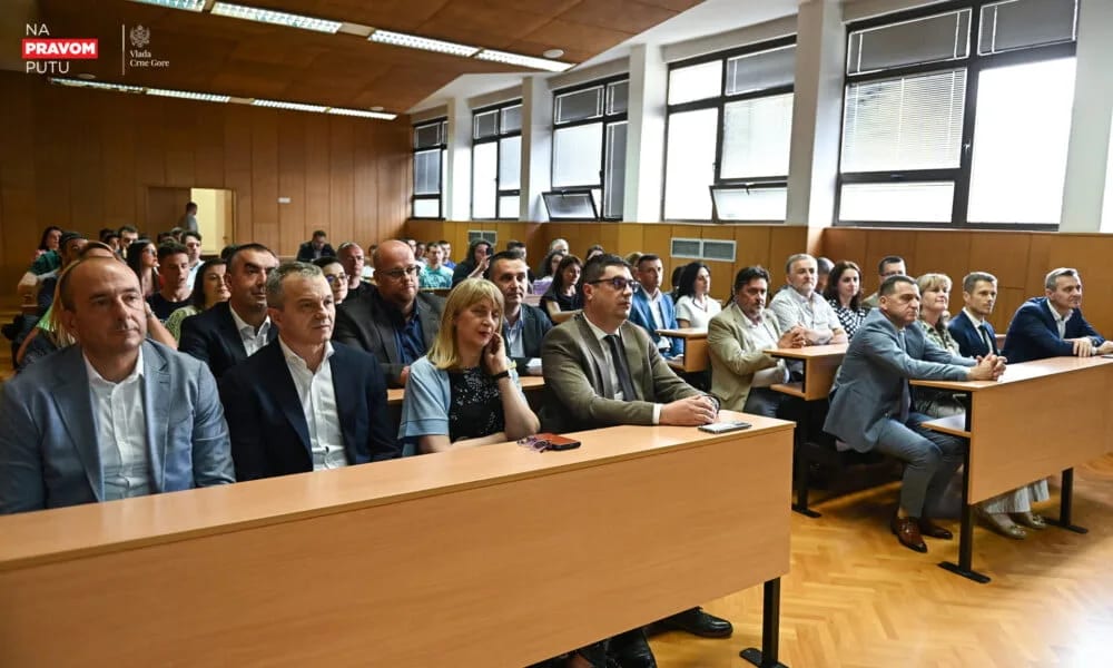 U Nikšiću počela Ljetnja škola „Zelena energija je budućnost – o njoj učimo, ona pripada nama“