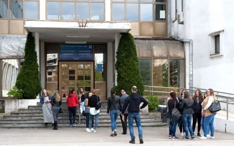 Slabo interesovanje: Devetoro upisano na smjeru za crnogorski, 14 za srpski jezik