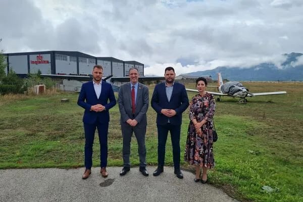 Nikšić dobija spomenik Velveta na aerodromu Kapino Polje